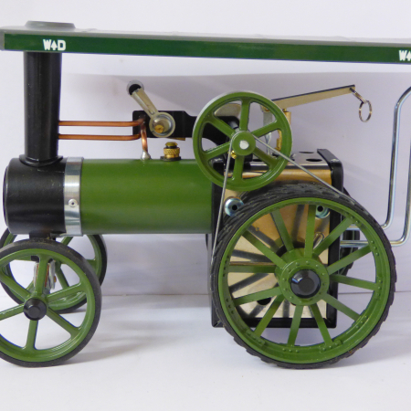 MAMOD WORKING STEAM TRACTION ENGINE TE1A BRASS EDITION WITH ROAD TYRES. 