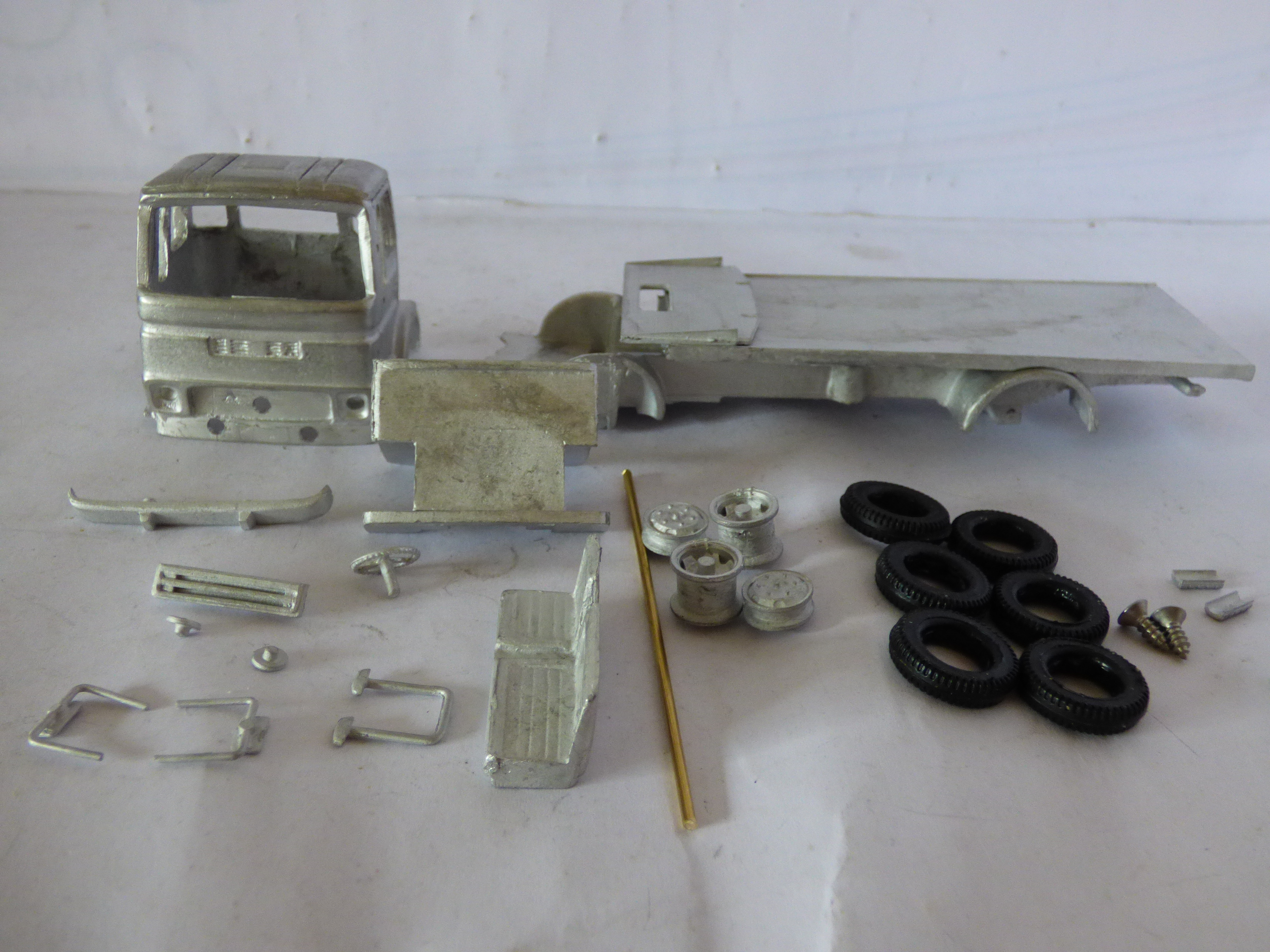 Promod Commer Commando 100 flat bed truck kit 1/50th scale | Promod ...