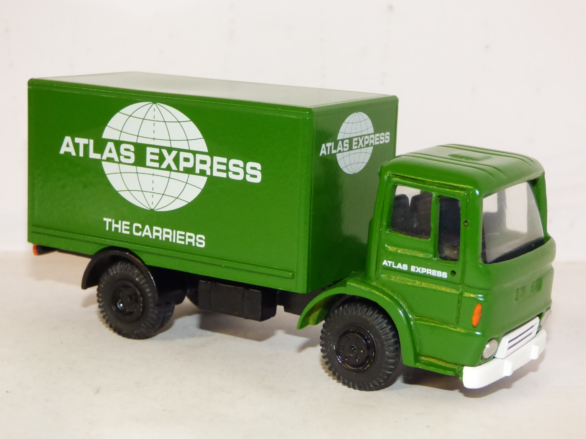 Promod Commer Commando Box Van Atlas Carriers 1/50th scale | Promod ...
